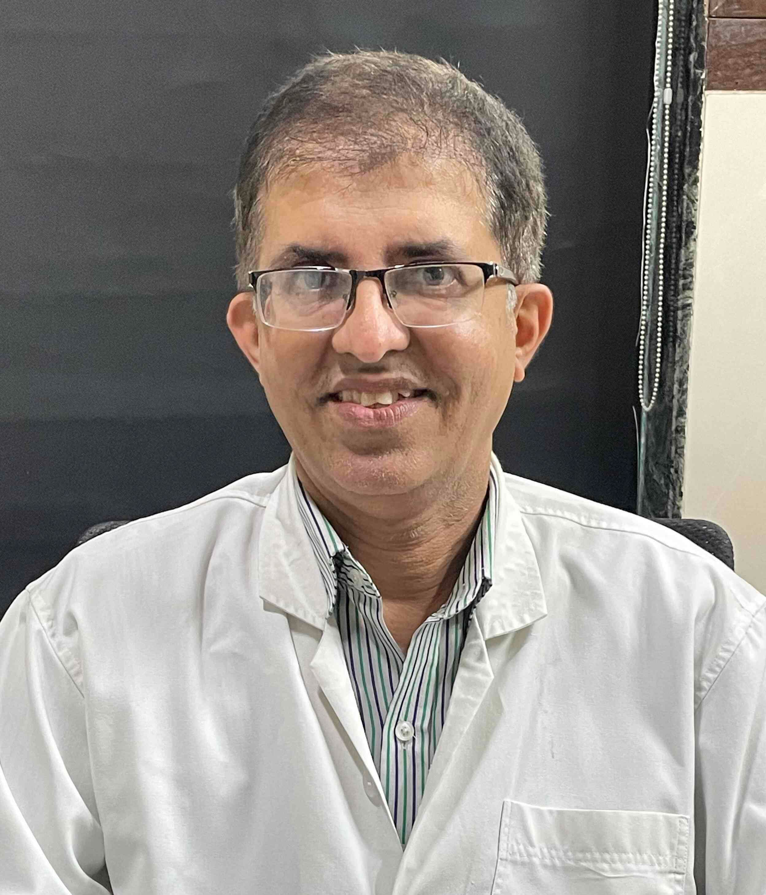 Dr. Suresh Ramchandani: Ophthalmologist in Maharashtra, India