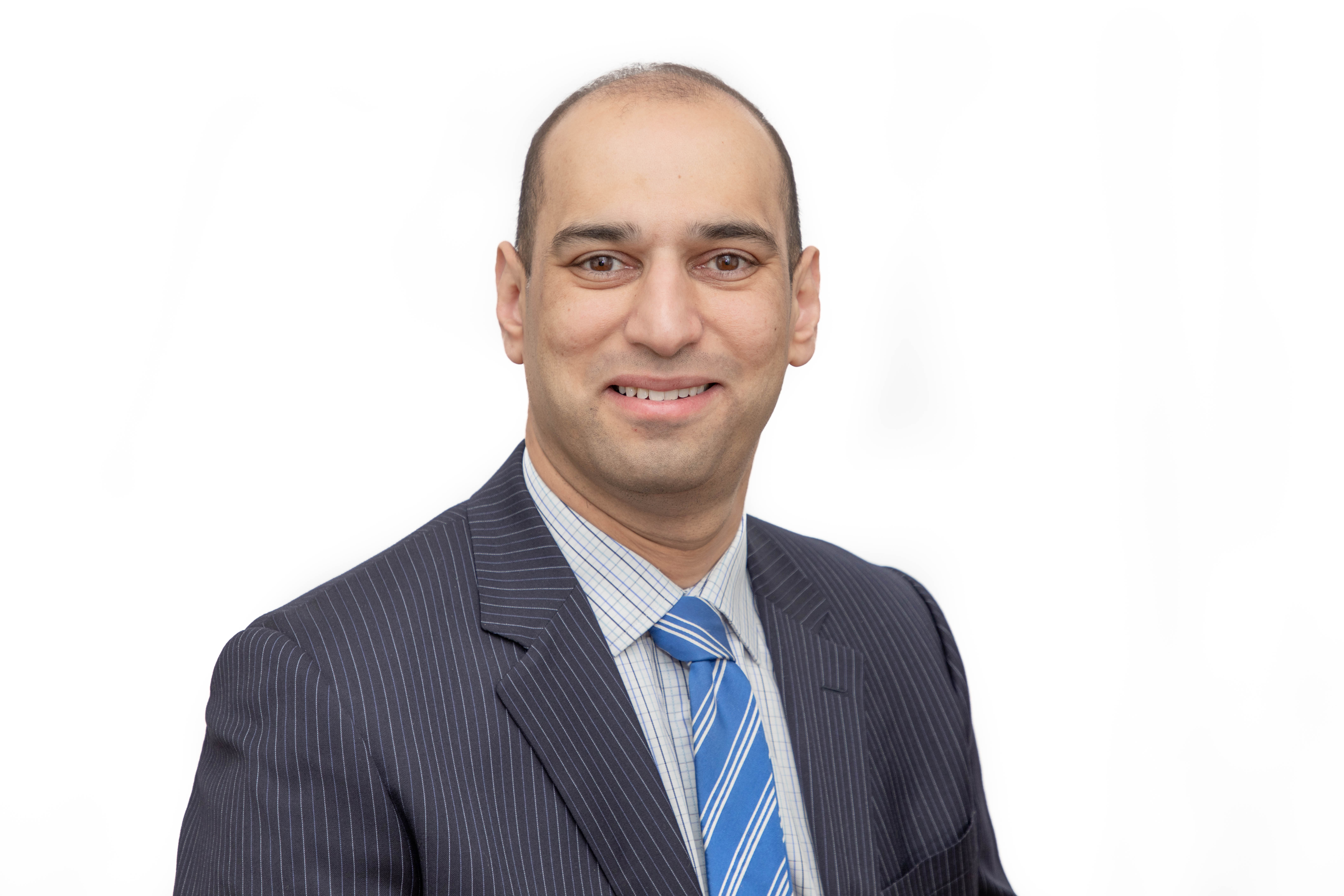 Professor Omar Khan: Bariatric Surgeon in London, United Kingdom