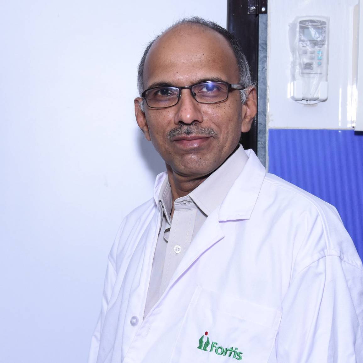 Dr. Pradeep Vyavahare: Urologist in Maharashtra, India