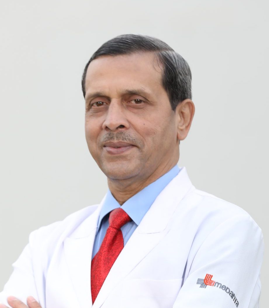 Dr. Arvind Kumar: Thoracic surgeon,Robotic Surgeon in Haryana, India