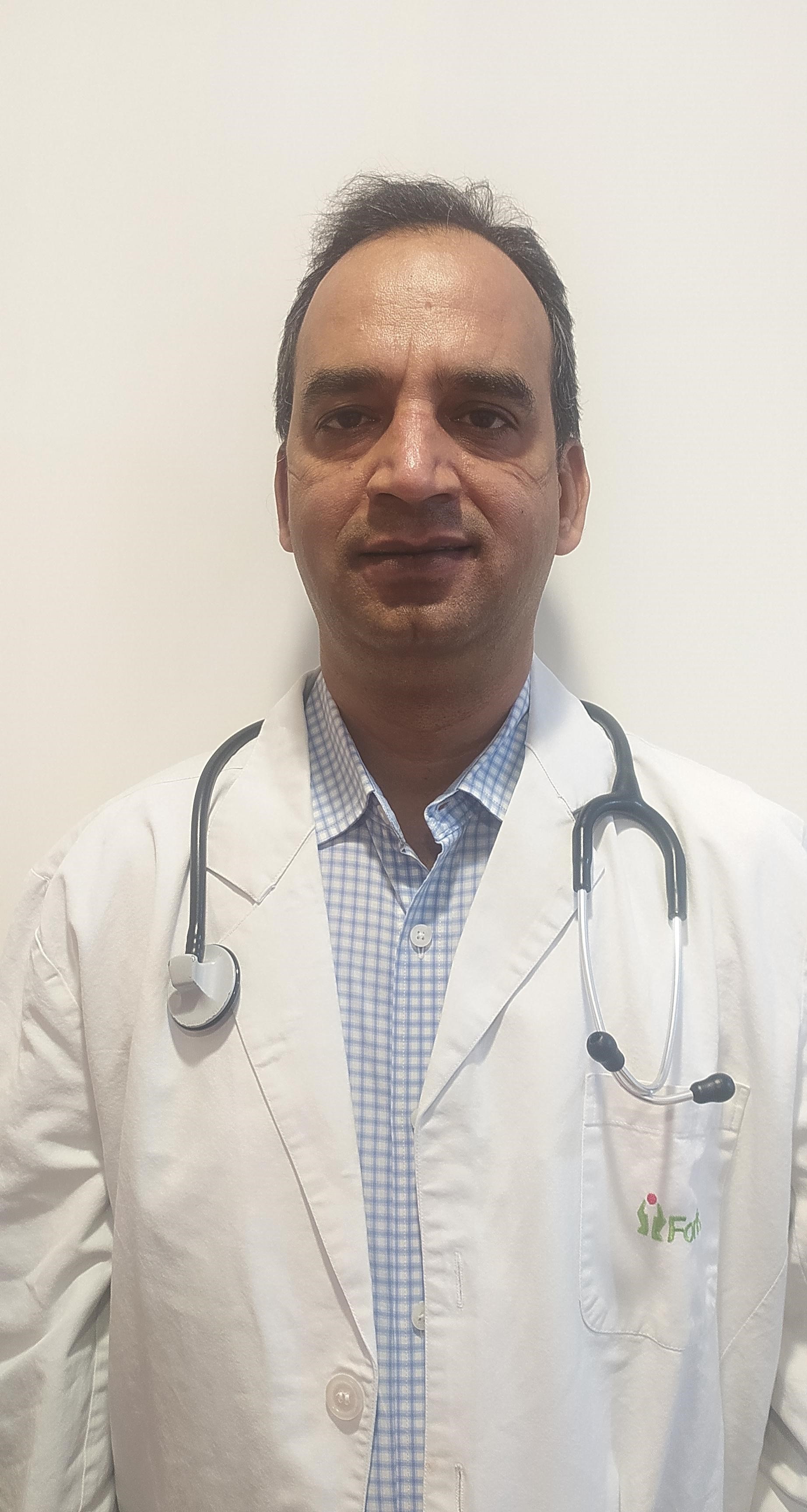 Dr Manoj Sharma: Internal Medicine Specialist in Delhi, India