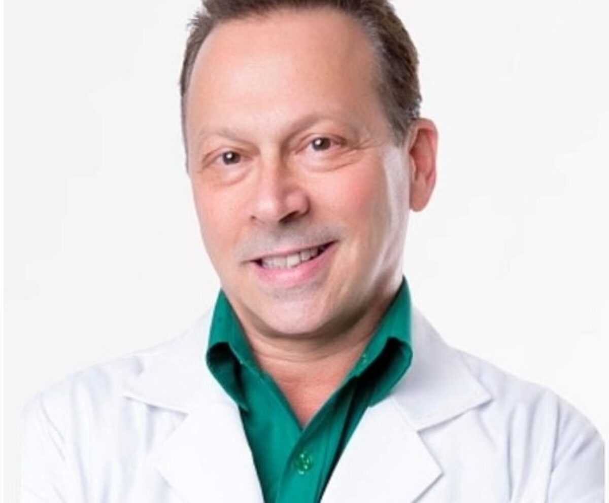 Dr. Erik Fleischman: Plastic surgeon,Thoracic Surgeon in Bangkok, Thailand